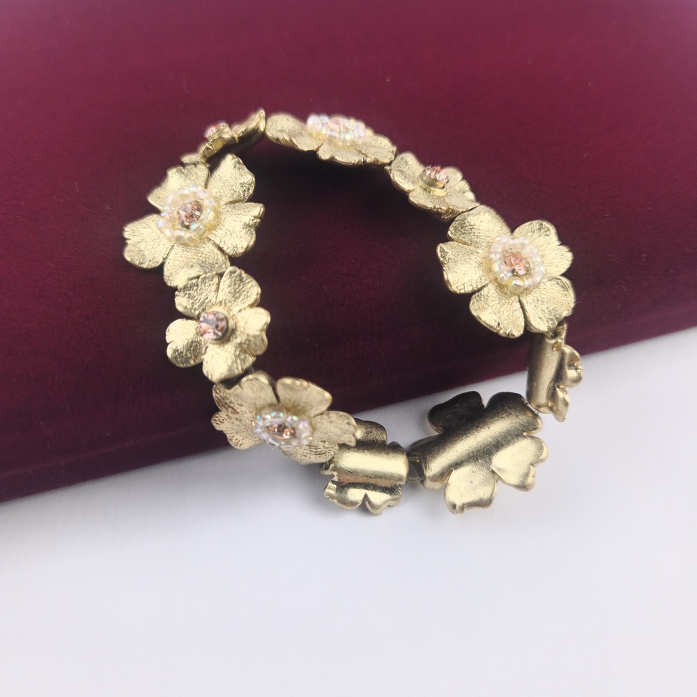 Vintage Gold Tone Pink Rhinestone Floral Stretch Bracelet Beaded Flower Garden